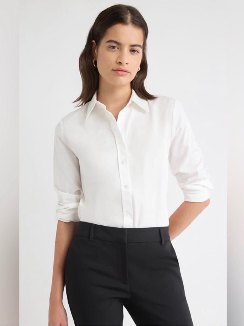 RW&CO NWT Women's White Tailored Shirt